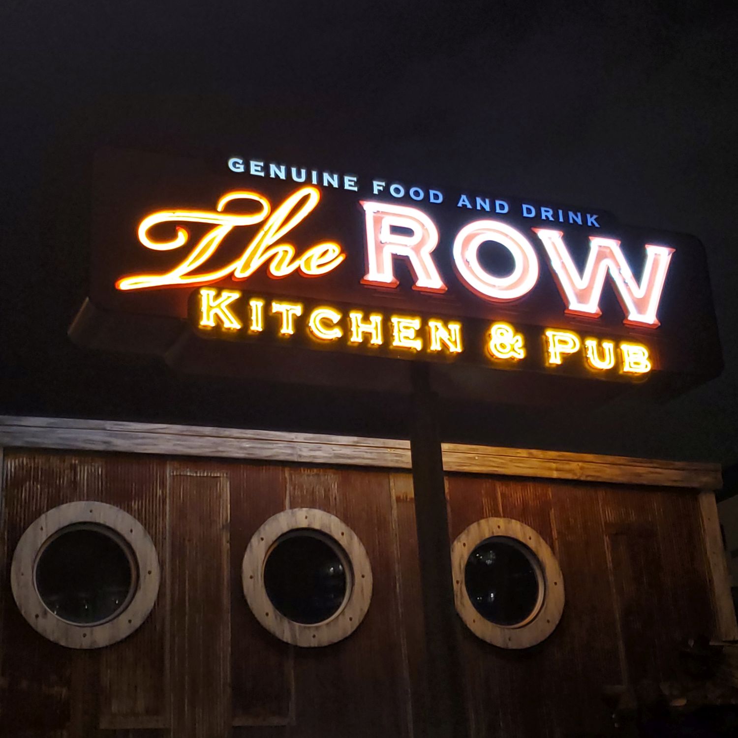 The Row Kitchen and Pub 